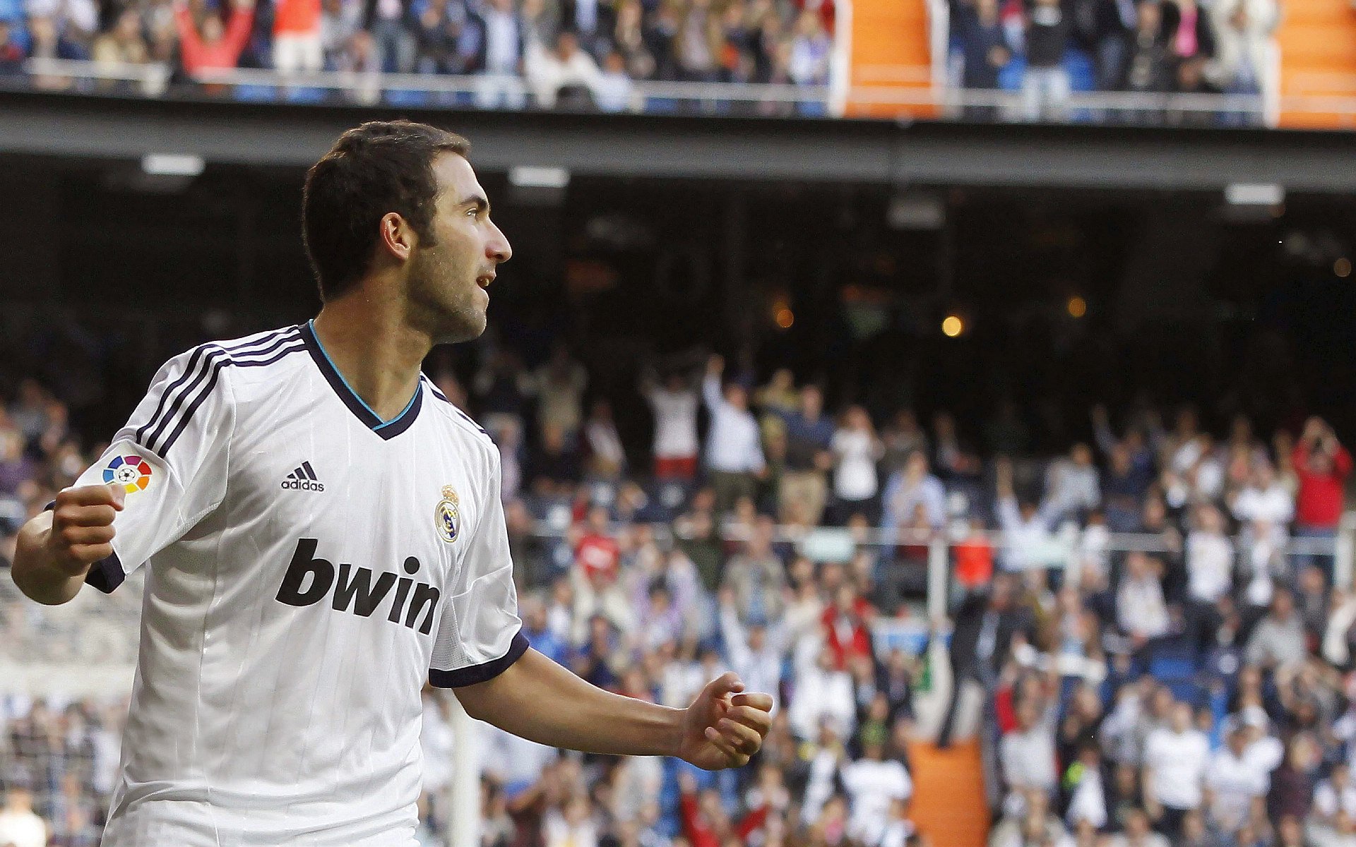 田径赛季强手如云百米大战激烈，田径 百米