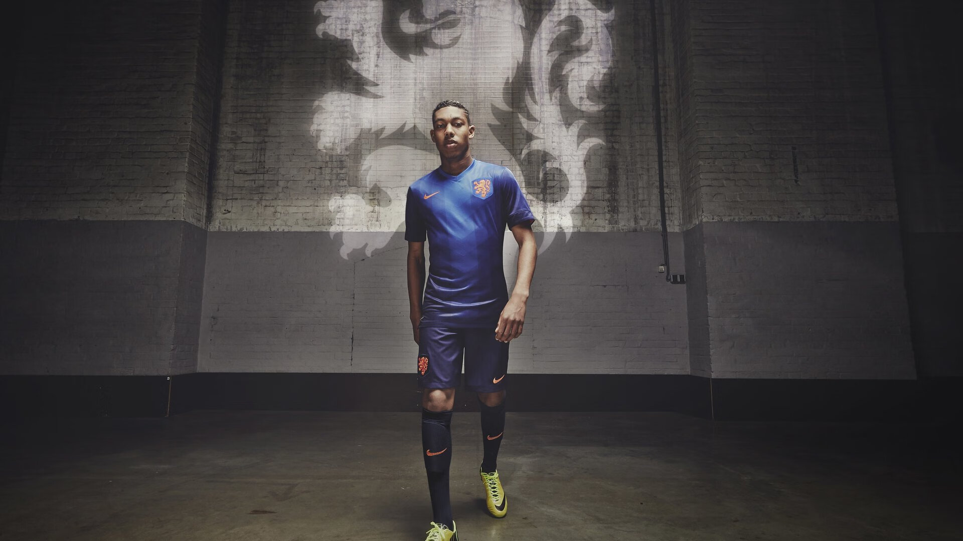 曼联在联赛中全取三分，积分追赶领先者